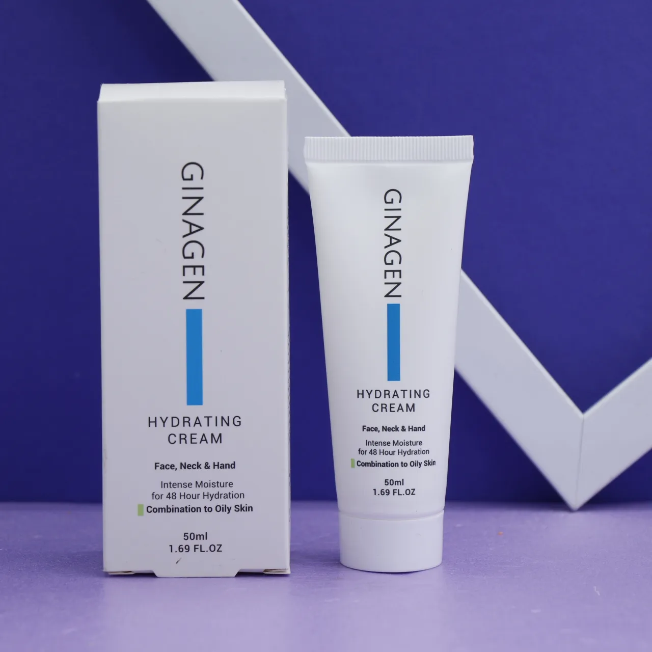 کرم آبرسان مناسب پوست خشک و نرمال GINAGEN و 50 میل کد۹۲۲۵۳